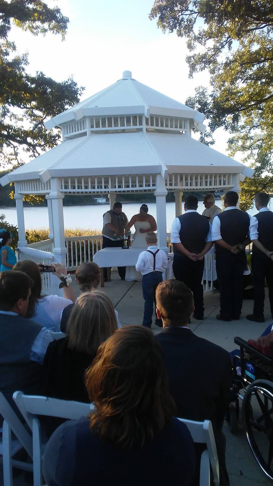 Nippersink Golf, Banquets & Hotel | restaurant | N1055 Tombeau Rd, Genoa City, WI 53128, USA | 2622796311 OR +1 262-279-6311