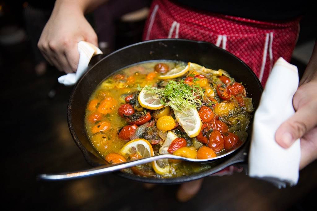 Assyrian Kitchen | restaurant | 5481 N Northwest Hwy, Chicago, IL 60630, USA | 8479243751 OR +1 847-924-3751