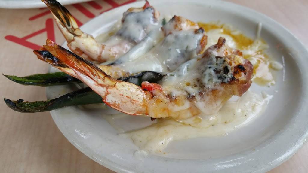 Lupe Tortilla | restaurant | 318 Stafford St, Houston, TX 77079, USA | 2814967580 OR +1 281-496-7580