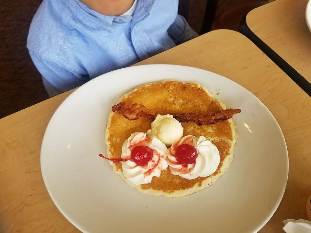 Cocos Bakery Restaurant | restaurant | 18120 Hawthorne Blvd, Torrance, CA 90504, USA | 3103714086 OR +1 310-371-4086