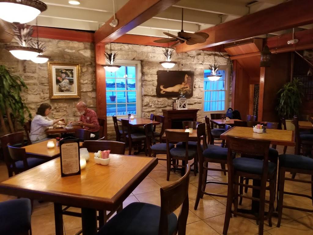 O C Whites Seafood & Spirits | restaurant | 118 Avenida Menendez, St. Augustine, FL 32084, USA | 9048240808 OR +1 904-824-0808