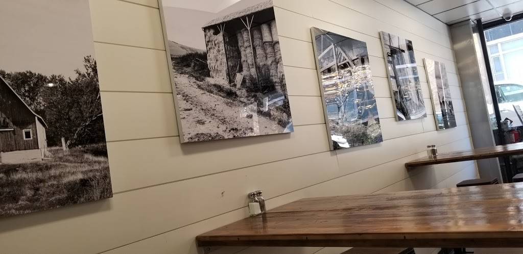 The CHICKEN or the EGG | restaurant | 1309 N Charles St, Baltimore, MD 21201, USA | 4106947962 OR +1 410-694-7962