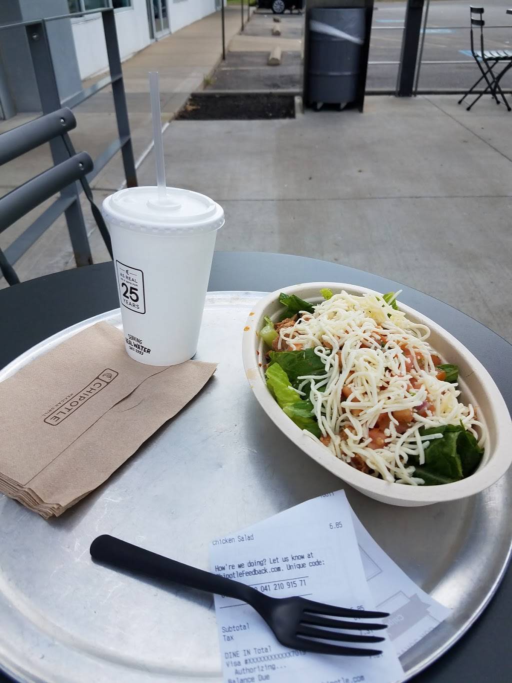 Chipotle Mexican Grill | restaurant | 1620 West Park Square, Xenia, OH 45385, USA | 9373722943 OR +1 937-372-2943