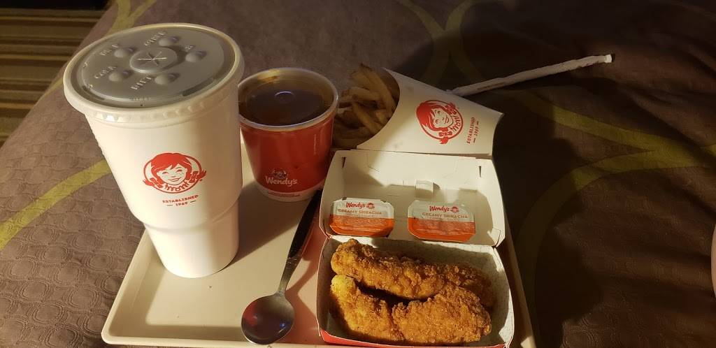 Wendys | restaurant | 913 Dunbar Ave, Dunbar, WV 25064, USA | 3047688592 OR +1 304-768-8592