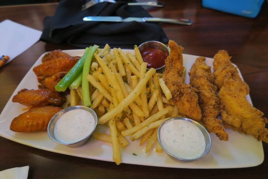 Players Sports Grill & Arcade | restaurant | 2 Beach St, San Francisco, CA 94133, USA | 4159816300 OR +1 415-981-6300