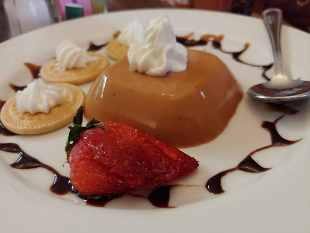 Olis Kitchen | restaurant | 10541 US-281, Round Mountain, TX 78663, USA | 8308253888 OR +1 830-825-3888