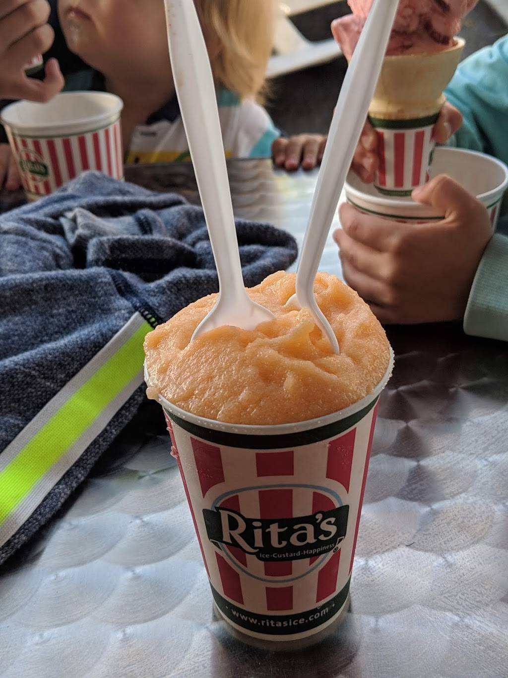 Ritas Italian Ice & Frozen Custard | restaurant | 3066 Cochran St, Simi Valley, CA 93065, USA | 8056105020 OR +1 805-610-5020