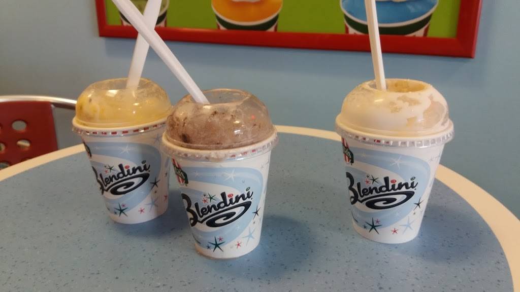 Ritas Italian Ice & Frozen Custard | restaurant | 2045 Tamiami Trail N, Naples, FL 34102, USA | 2394174827 OR +1 239-417-4827