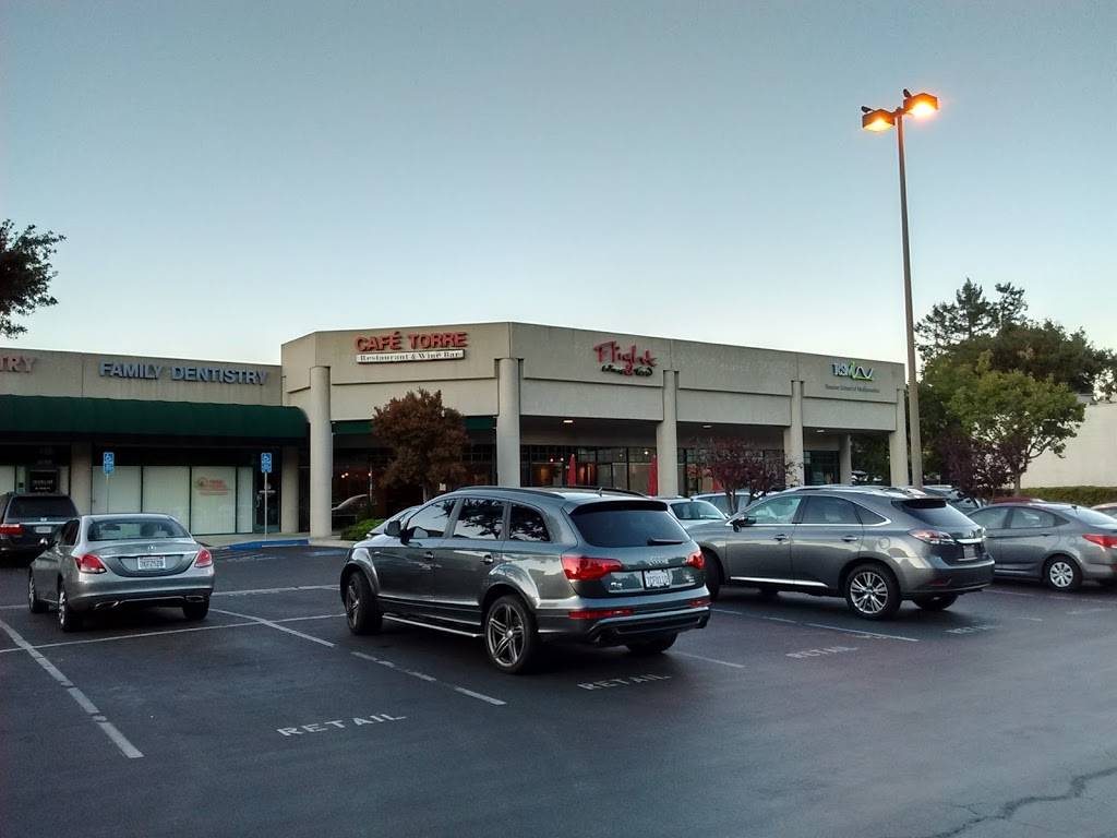 Cafe Torre | restaurant | 20343 Stevens Creek Blvd, Cupertino, CA 95014, USA | 4082572383 OR +1 408-257-2383