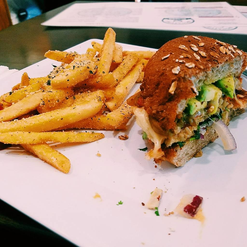 Signature Burger | meal takeaway | 3835 Main St, Culver City, CA 90232, USA | 3105595222 OR +1 310-559-5222
