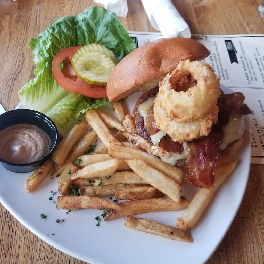 Play Arcade + Kitchen | night club | 5900 Mayfield Rd, Mayfield Heights, OH 44124, USA | 4404424263 OR +1 440-442-4263