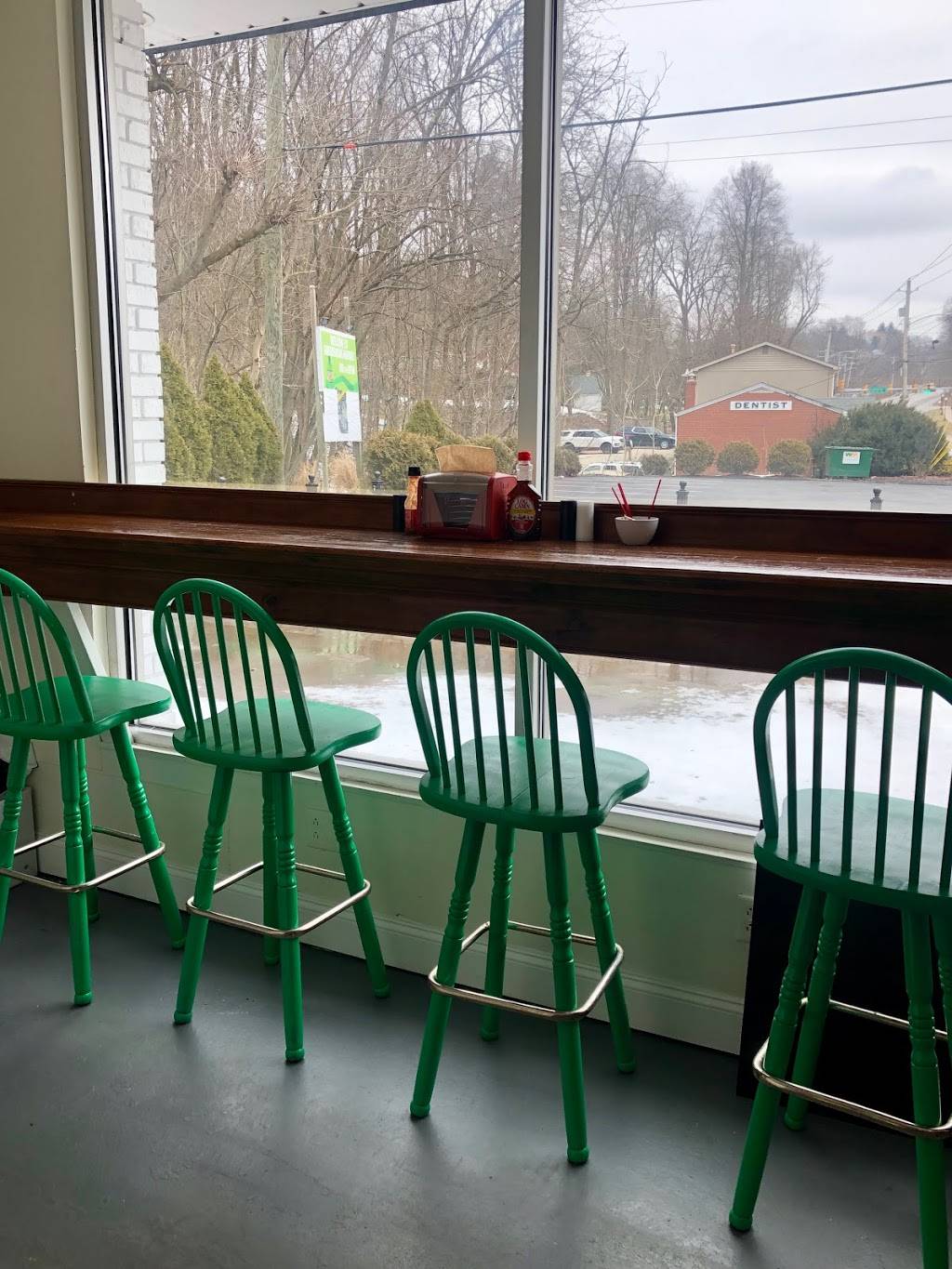 Yumzio Bistro | restaurant | 41 N Main St, Greensburg, PA 15601, USA | 7242193634 OR +1 724-219-3634