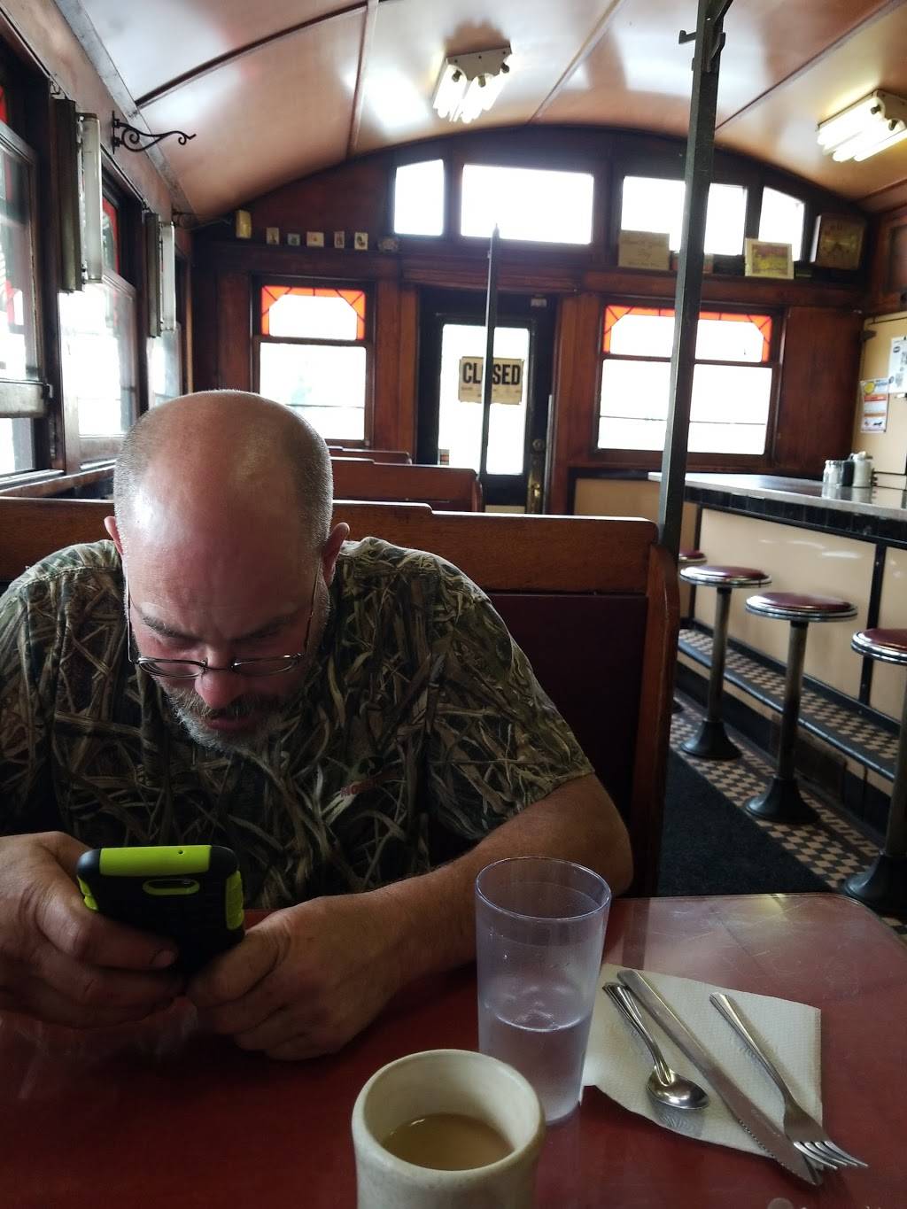 Day & Night Diner | restaurant | 1456 N Main St, Palmer, MA 01069, USA | 4132834536 OR +1 413-283-4536