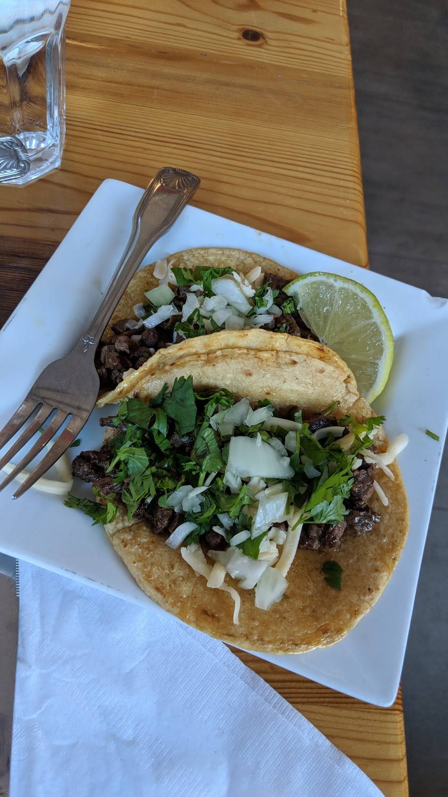 Mi Fogata | restaurant | 4322 N Western Ave, Chicago, IL 60618, USA | 8722085710 OR +1 872-208-5710