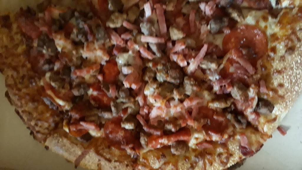 Little Caesars Pizza | meal takeaway | 1601 Washington Ave, Alton, IL 62002, USA | 6184654001 OR +1 618-465-4001