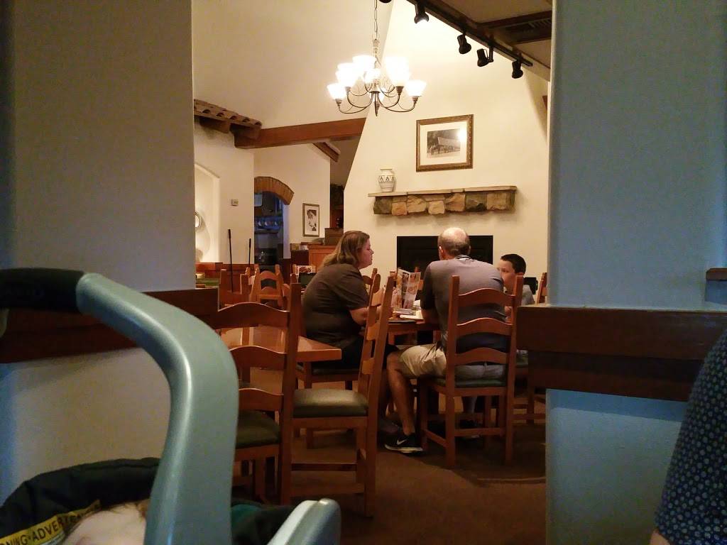 Olive Garden Italian Restaurant | meal takeaway | 3616 Mall Ave, Fayetteville, AR 72703, USA | 4794434438 OR +1 479-443-4438