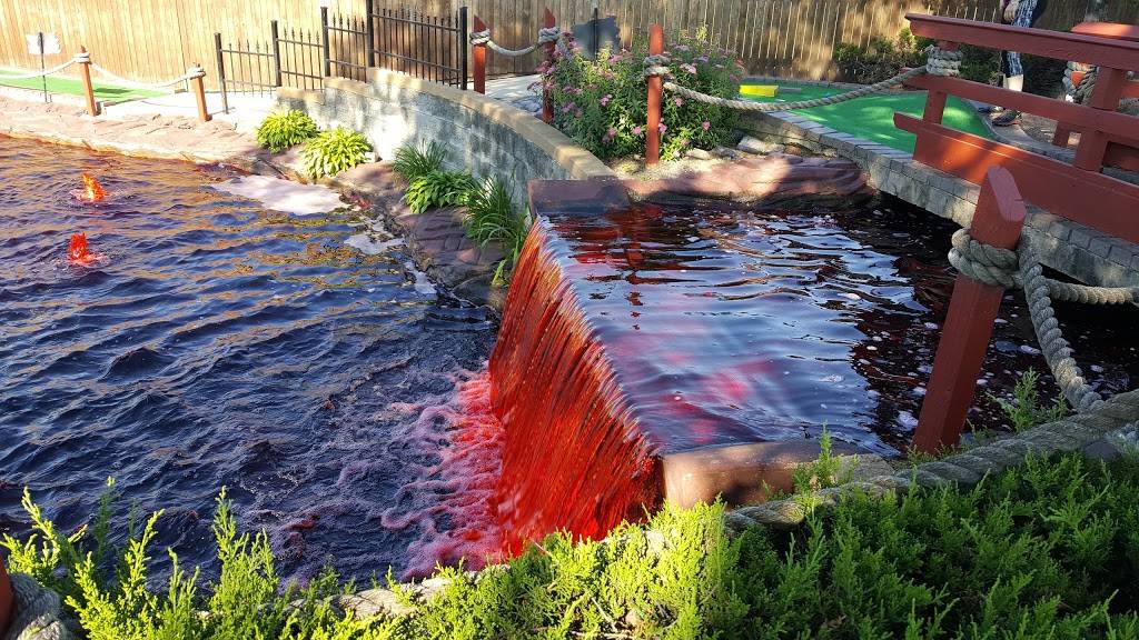 Haunted Trails Family Entertainment Center (Burbank) | restaurant | 7759 S Harlem Ave, Burbank, IL 60459, USA | 7085988580 OR +1 708-598-8580