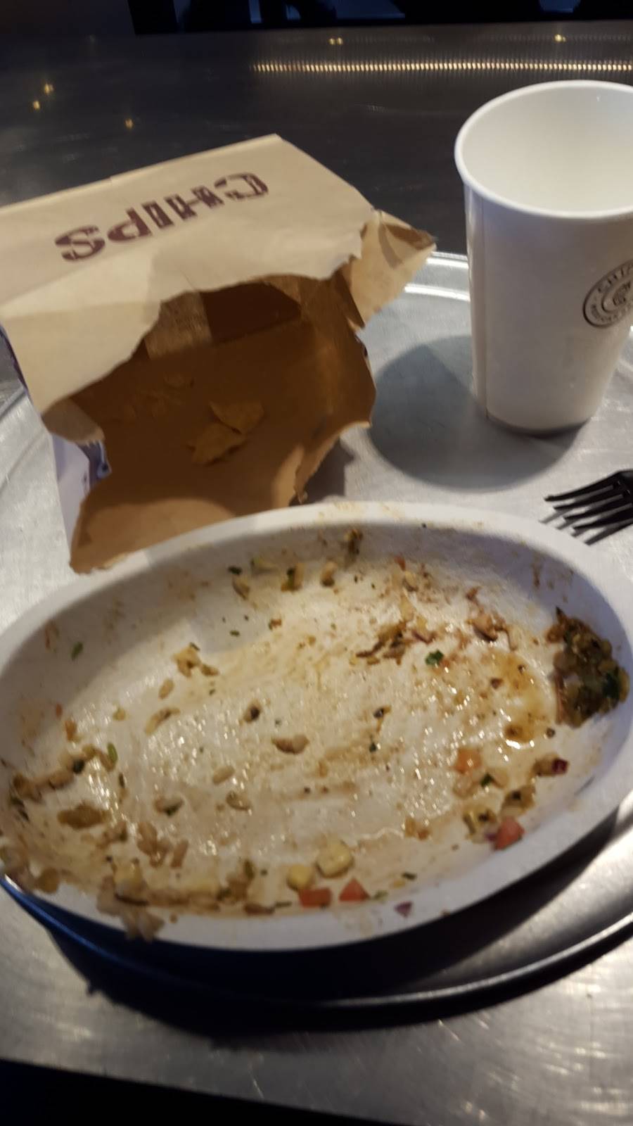 Chipotle Mexican Grill | restaurant | 2011 Colonial Ave SW, Roanoke, VA 24015, USA | 5403423102 OR +1 540-342-3102