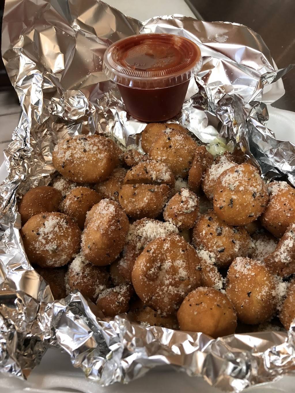 Express Pizzeria | restaurant | 2760 Saw Mill Run Blvd, Pittsburgh, PA 15227, USA | 4128847777 OR +1 412-884-7777