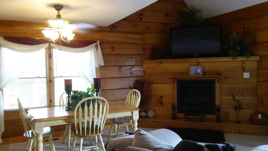 Woodlake Lodge, Golf, and Country Club | restaurant | 330 Woodlake Blvd, Tazewell, TN 37879, USA | 4236266010 OR +1 423-626-6010