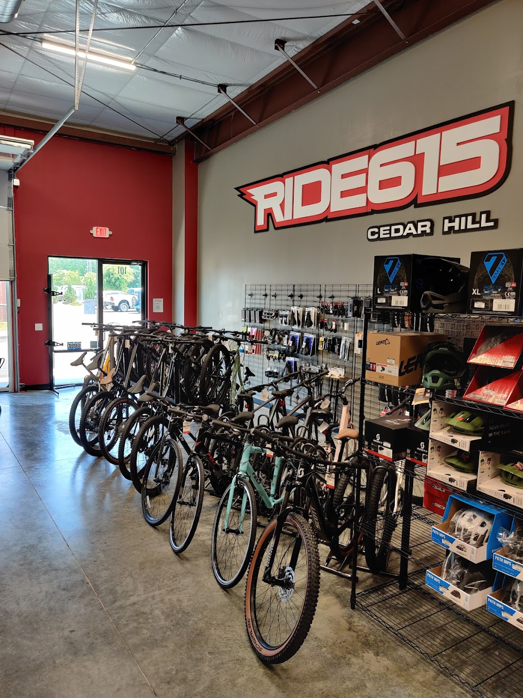 Ride615 Bicycles & Brews | restaurant | 3940 Dickerson Pike STE 101, Nashville, TN 37207, USA | 6157126195 OR +1 615-712-6195