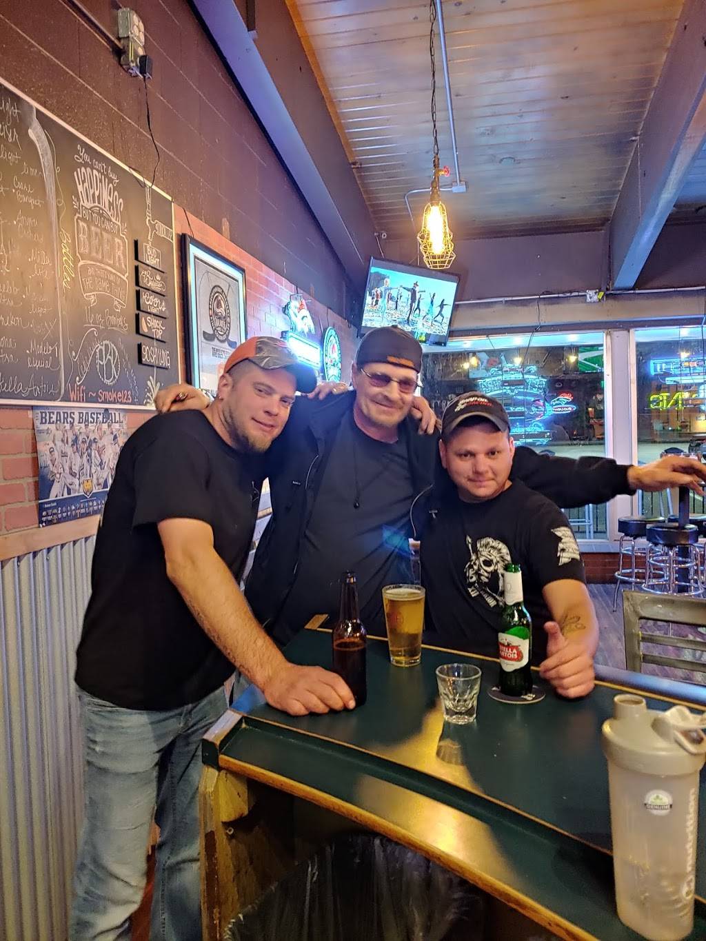 Dugout Bar & Grill | restaurant | 2509 11th Ave, Greeley, CO 80631, USA | 9703568739 OR +1 970-356-8739