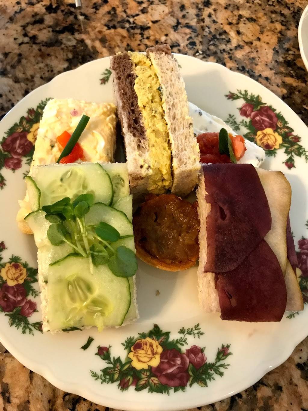 Garden View Tea Room | cafe | 4401 Floridian Way, Orlando, FL 32830, USA | 4079393463 OR +1 407-939-3463