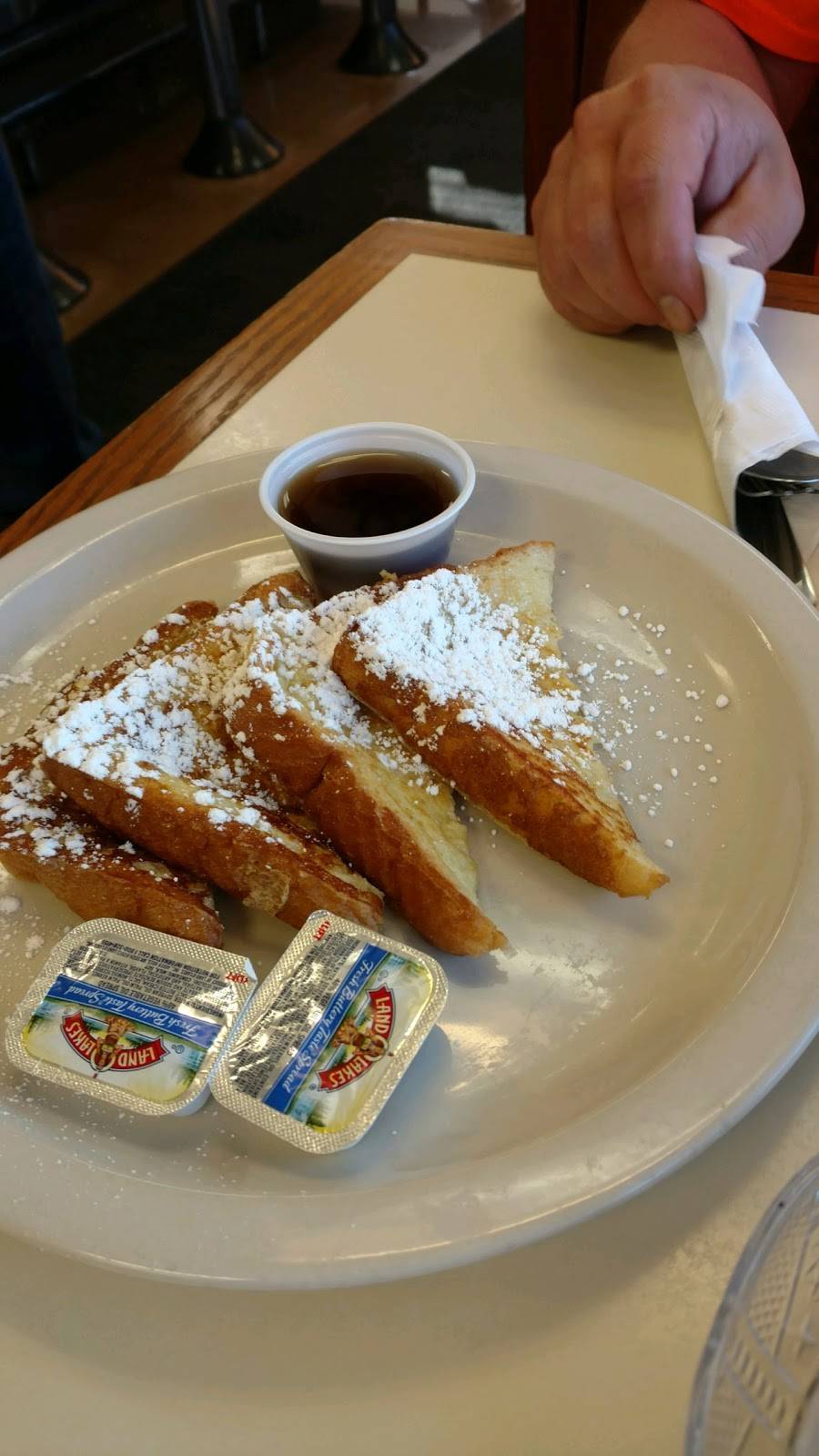 Grandmas II Restaurant | restaurant | 1610 N Main St, Dayton, OH 45405, USA | 9372758617 OR +1 937-275-8617