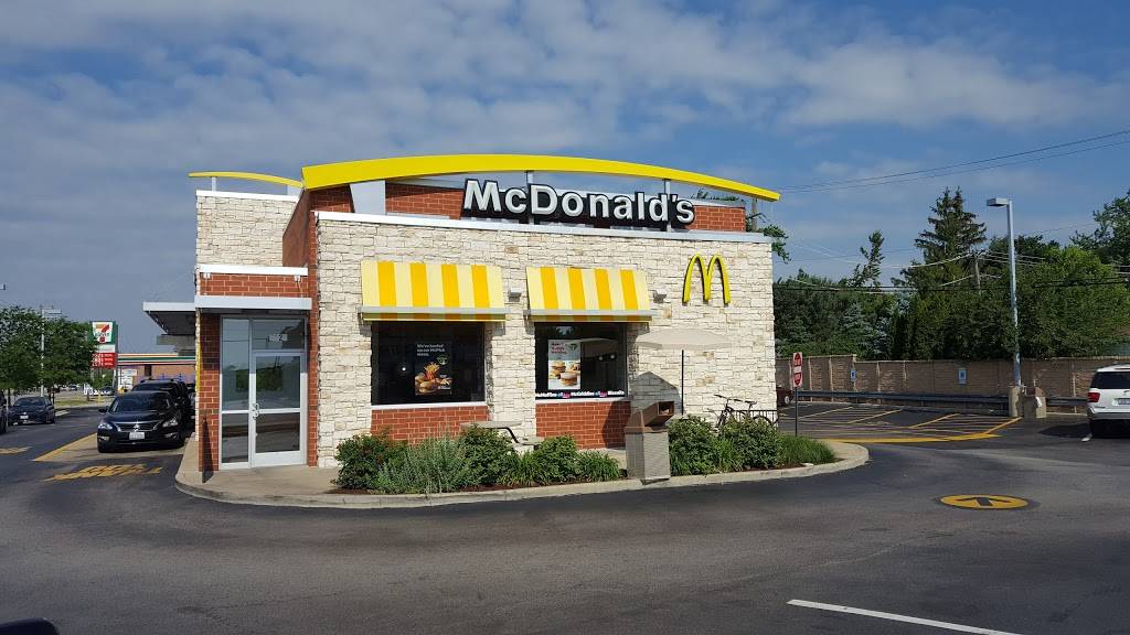 McDonalds | cafe | 7620 W 95th St, Hickory Hills, IL 60457, USA | 7082374650 OR +1 708-237-4650