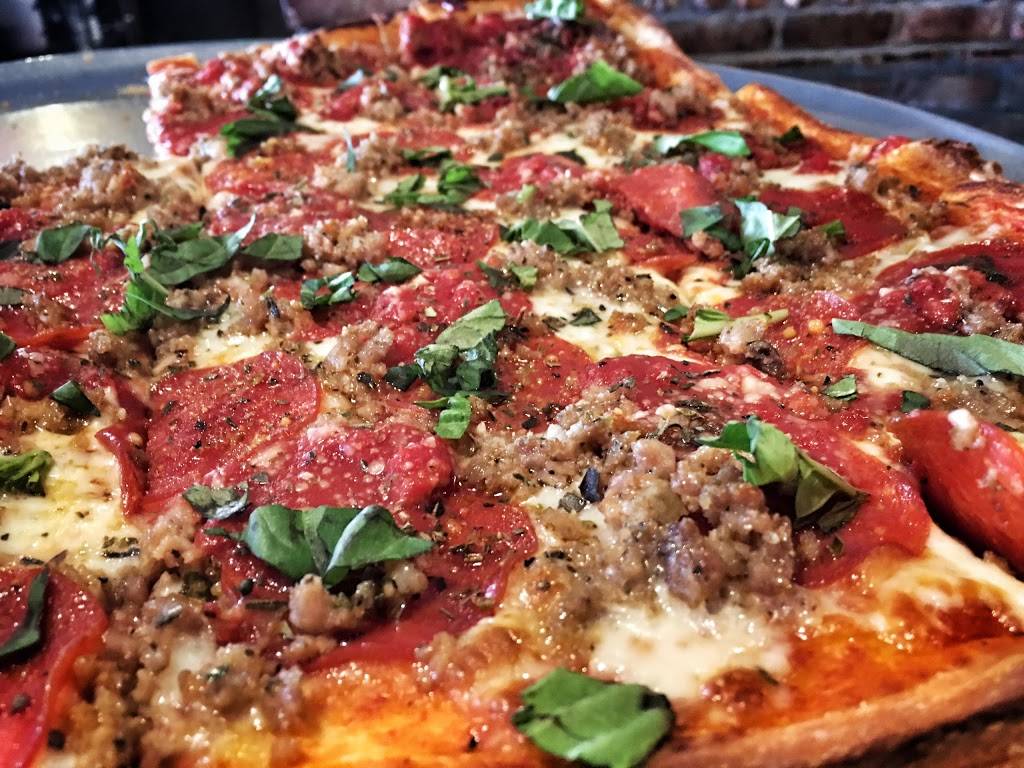 Santos Pizza Restaurant (Brick Oven Pizza) | restaurant | 1319 NE Sunview Terrace, Jensen Beach, FL 34957, USA | 7722618427 OR +1 772-261-8427