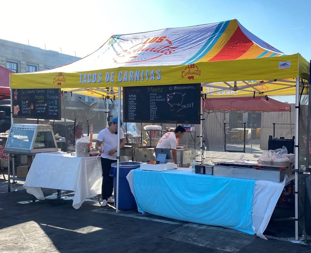 Los cochinitos | restaurant | 4433 Alameda St, Vernon, CA 90058, USA | 8185188309 OR +1 818-518-8309