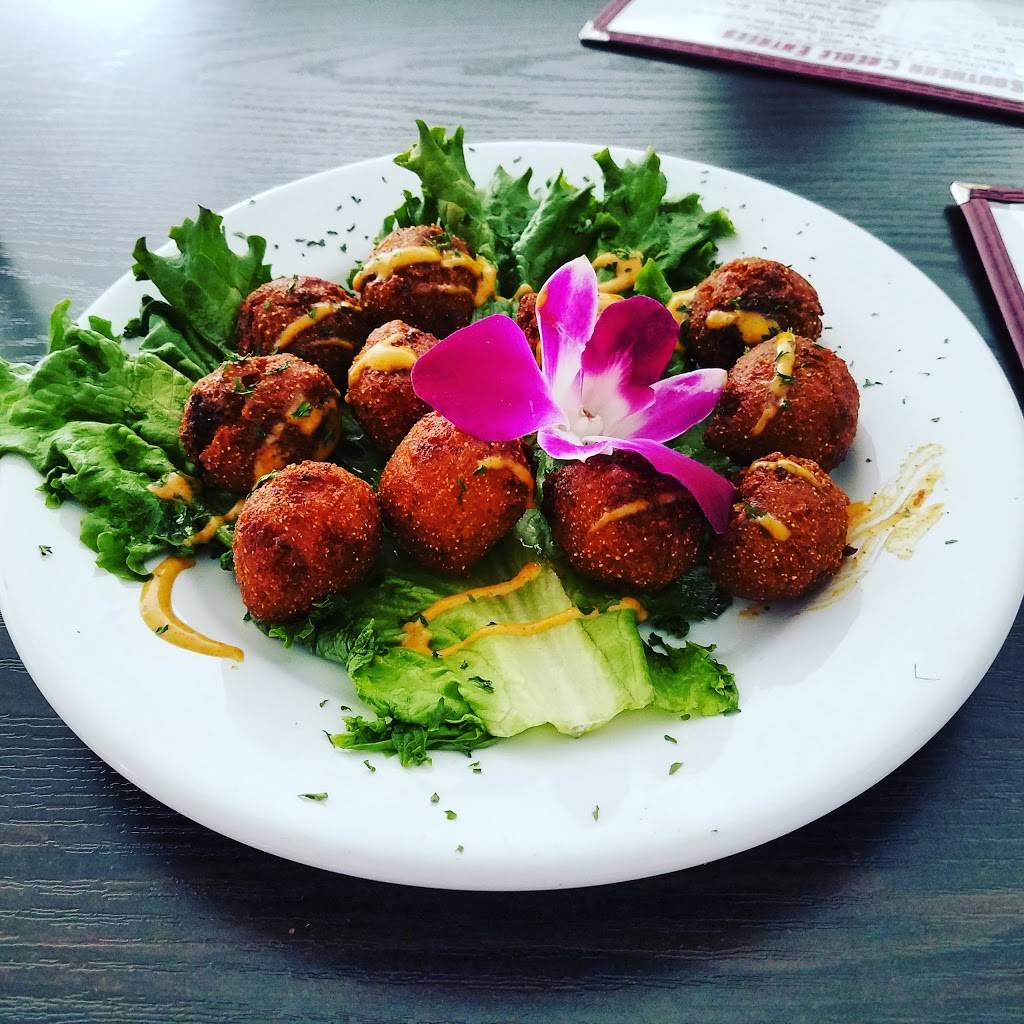 Simply D Licious Southern Creole Cuisine | restaurant | 4641 W Washington Blvd, Los Angeles, CA 90016, USA | 5623266863 OR +1 562-326-6863