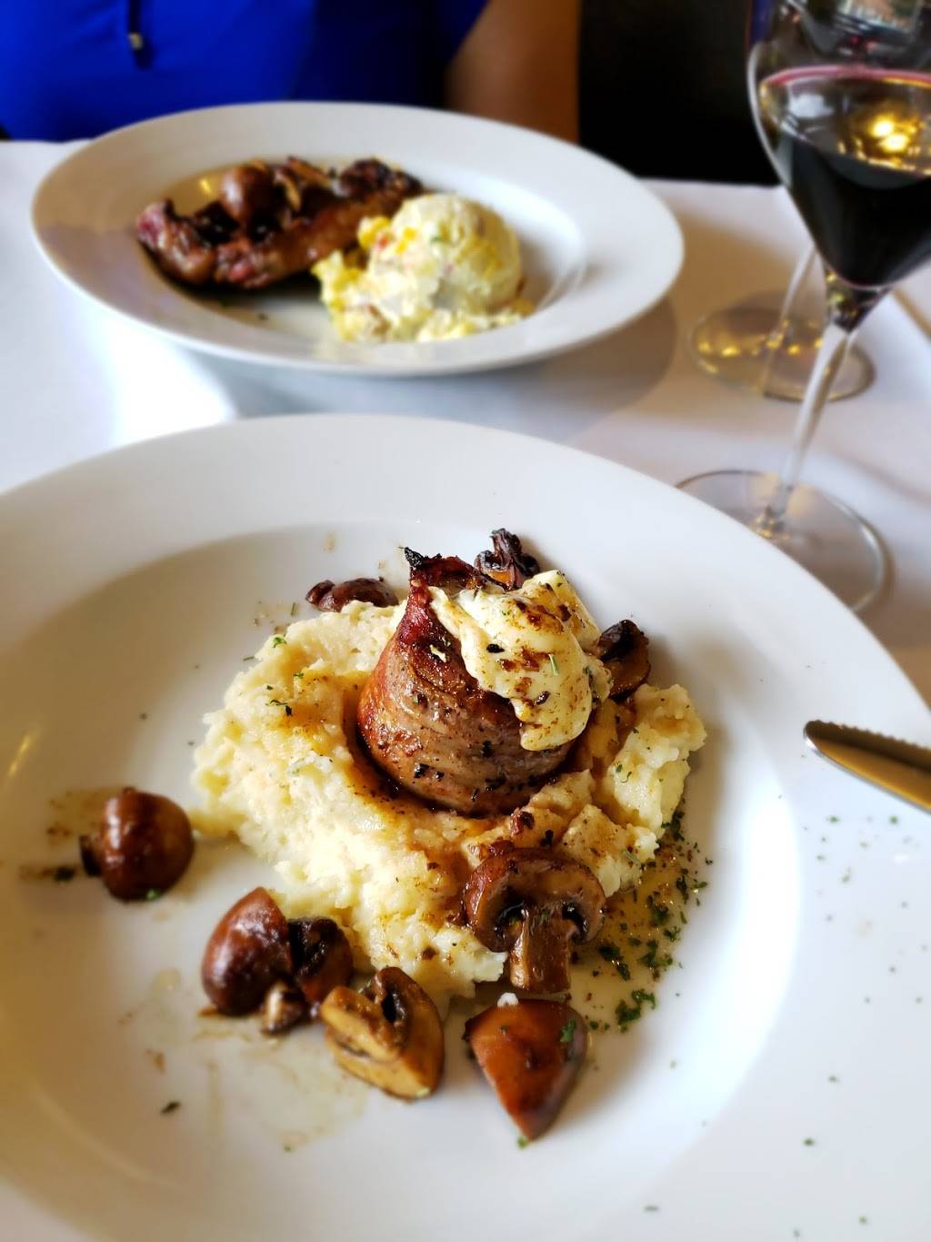 Joes Steak House and Grill | restaurant | 831 Van Ness Ave, Fresno, CA 93721, USA | 5594863536 OR +1 559-486-3536