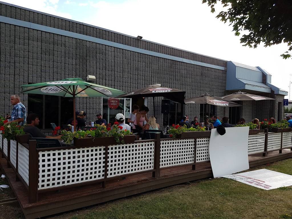 Le Chic Chantier | restaurant | 975 Boulevard Ford, Châteauguay, QC J6J 4Z2, Canada | 4506922622 OR +1 450-692-2622