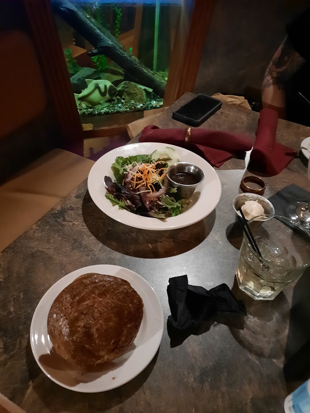 Wilson Creek Inn | restaurant | 932 N Broadway St #1514, Menomonie, WI 54751, USA | 7152356124 OR +1 715-235-6124