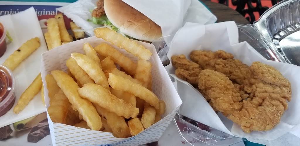 Fosters Freeze | restaurant | 1975 Grant St, Selma, CA 93662, USA | 5598961291 OR +1 559-896-1291