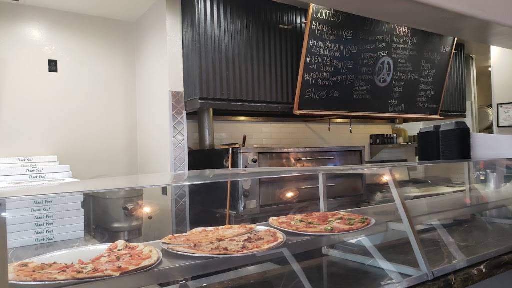 Downtown Pizza Lounge | restaurant | 144 E Washington St, Phoenix, AZ 85004, USA | 6022541522 OR +1 602-254-1522