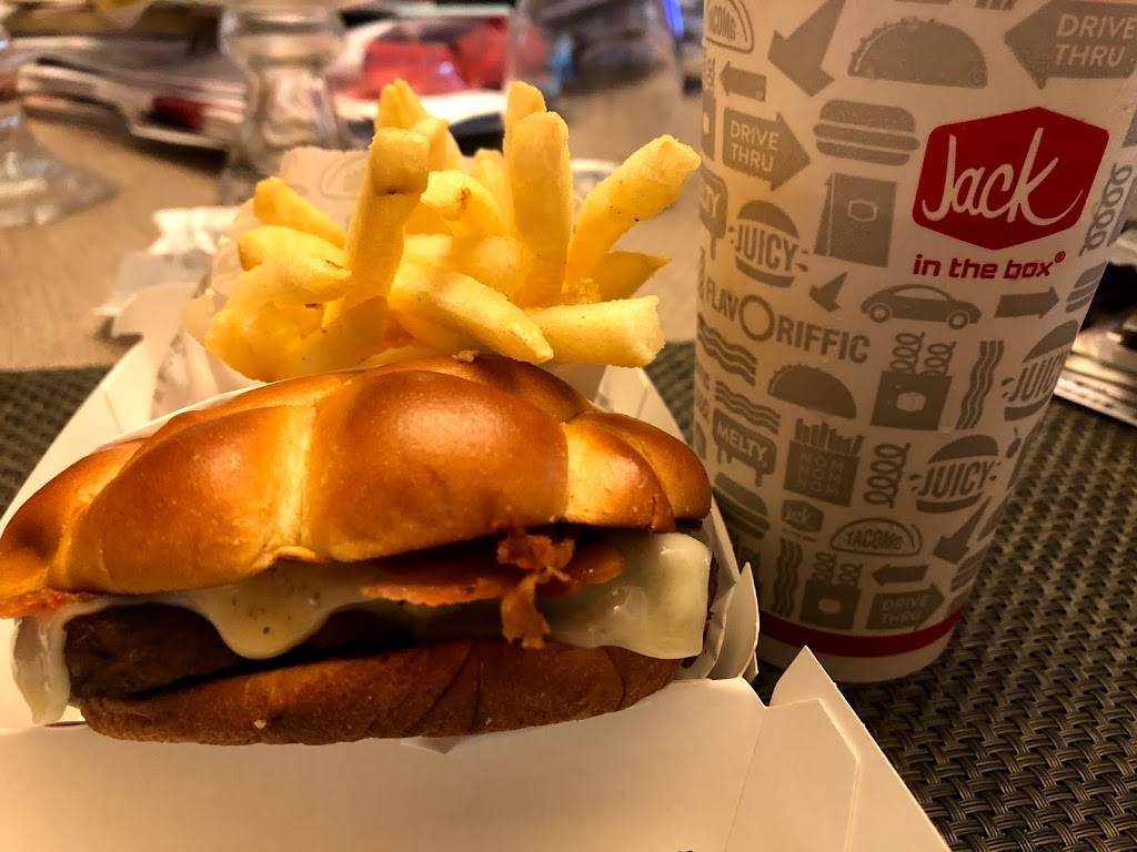 Jack in the Box | restaurant | 4901 Lincoln Ave, Cypress, CA 90630, USA | 7149521632 OR +1 714-952-1632