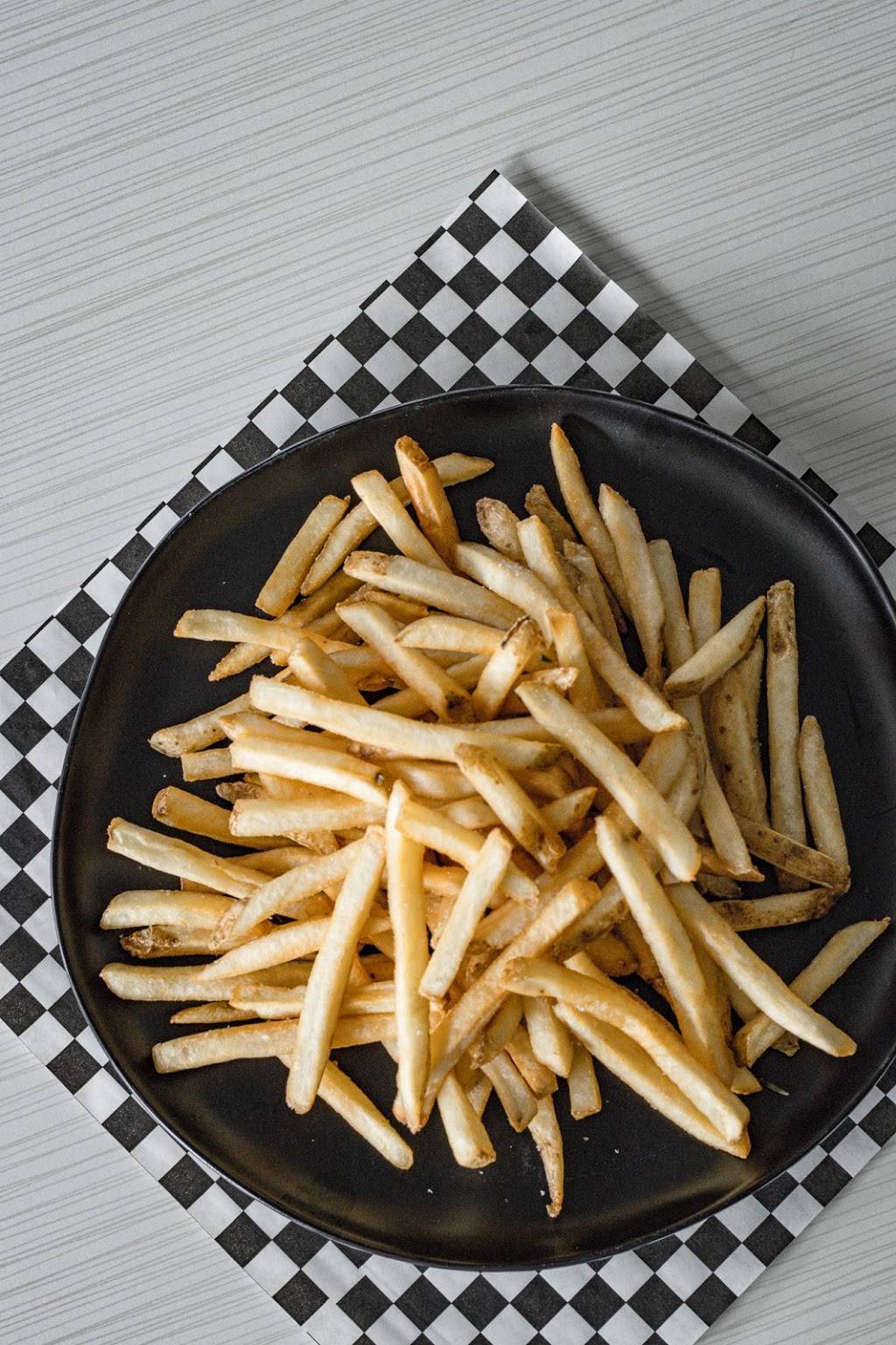 Burger & Company - Spirit Lake, IA | restaurant | 1603 Hill Ave, Spirit Lake, IA 51360, USA | 7123364161 OR +1 712-336-4161