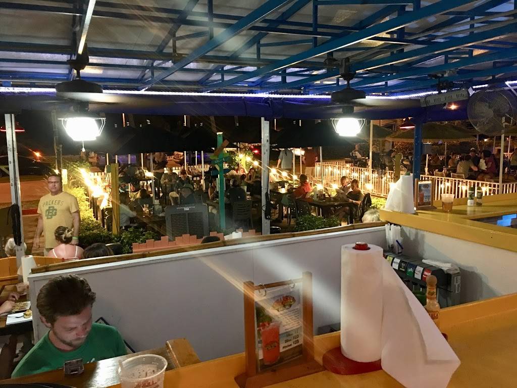 Crabbys Beachwalk Bar & Grill | restaurant | 333 S Gulfview Blvd, Clearwater, FL 33767, USA | 7276082065 OR +1 727-608-2065