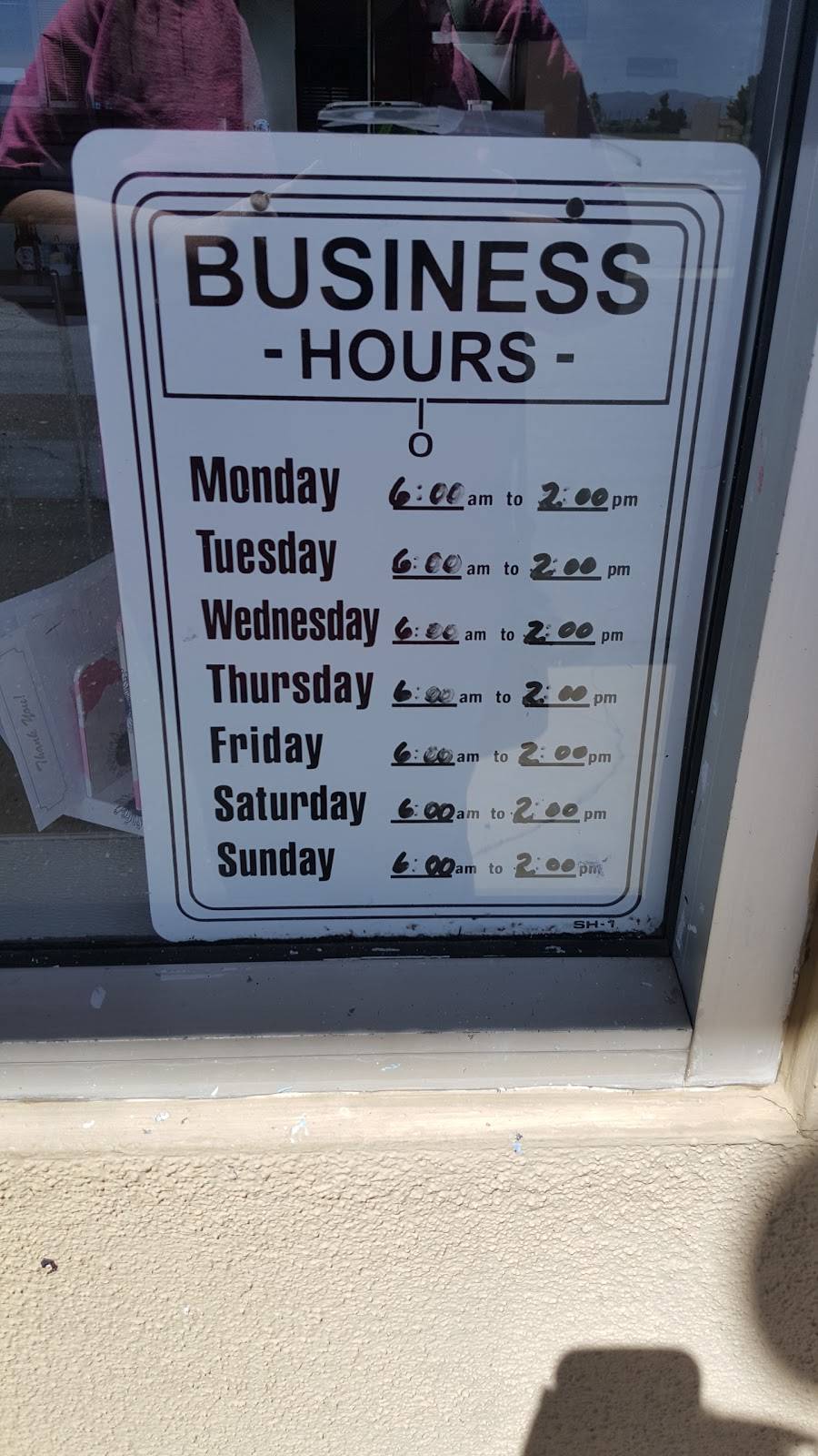 Phebies Cafe | restaurant | 235 W Ave K, Lancaster, CA 93534, USA | 6619423220 OR +1 661-942-3220