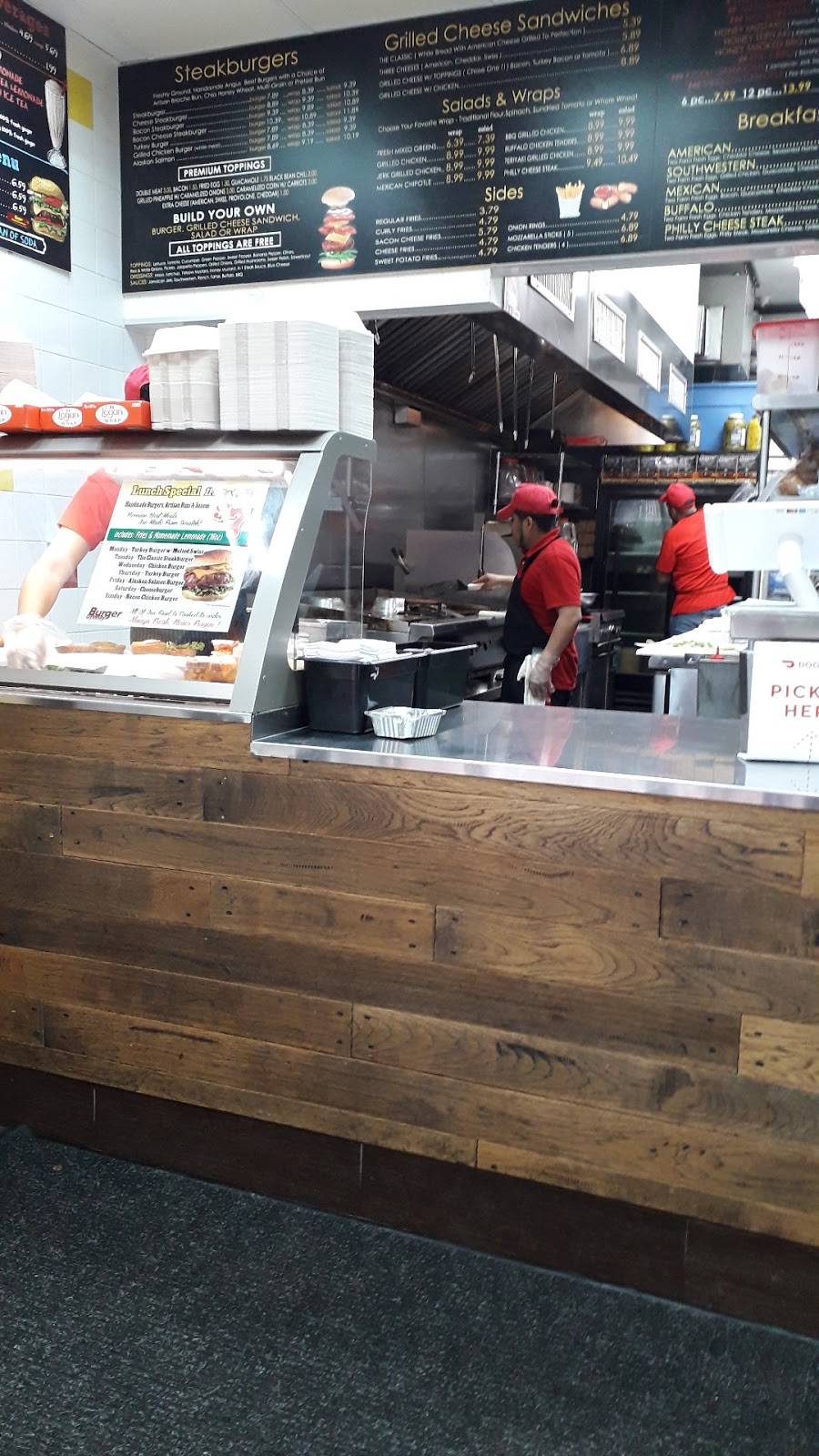 Burger Ur Way | restaurant | 465 Lincoln Pl, Brooklyn, NY 11238, USA | 7186187985 OR +1 718-618-7985