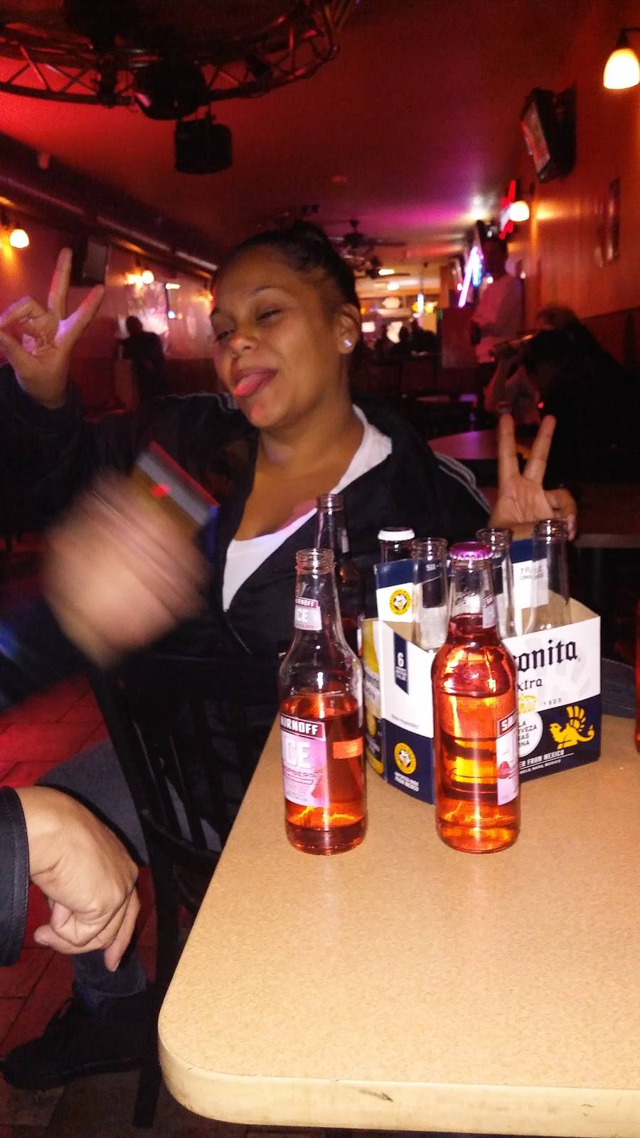 Florinos Pizza & Bar | restaurant | 944 Penn St, Reading, PA 19602, USA | 6103740616 OR +1 610-374-0616