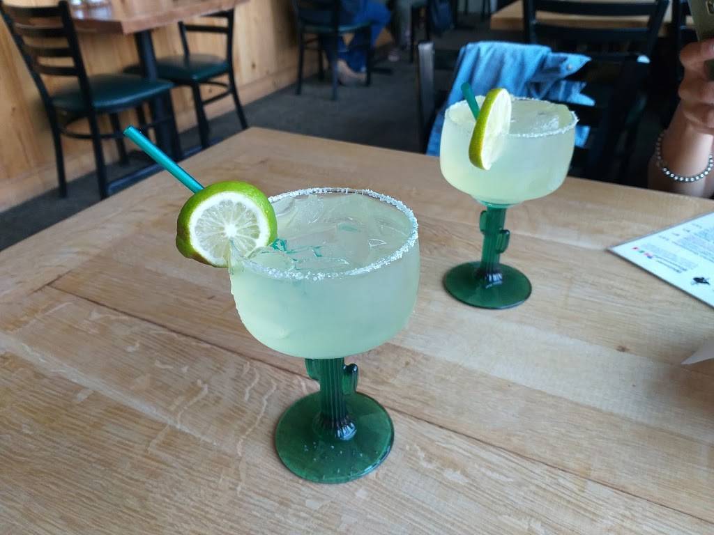 El Cid | restaurant | 41939 CA-41, Oakhurst, CA 93644, USA | 5596836668 OR +1 559-683-6668