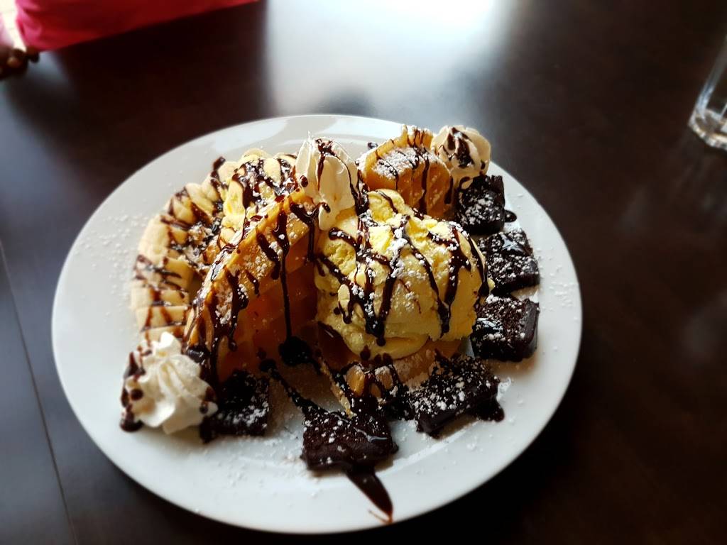 Cafe Mirage Grill & Lounge | restaurant | 26 William Kitchen Rd, Scarborough, ON M1P 5B7, Canada | 4163351177 OR +1 416-335-1177