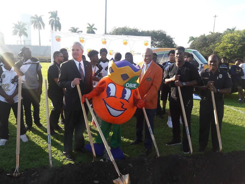 Rotary Club of Homestead | restaurant | 935 N Krome Ave, Homestead, FL 33030, USA | 7866715224 OR +1 786-671-5224