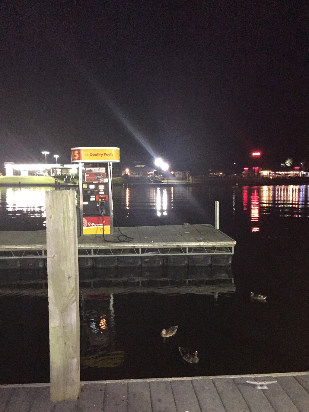 Shell | restaurant | 15476 TX-105, Montgomery, TX 77356, USA | 9364473030 OR +1 936-447-3030