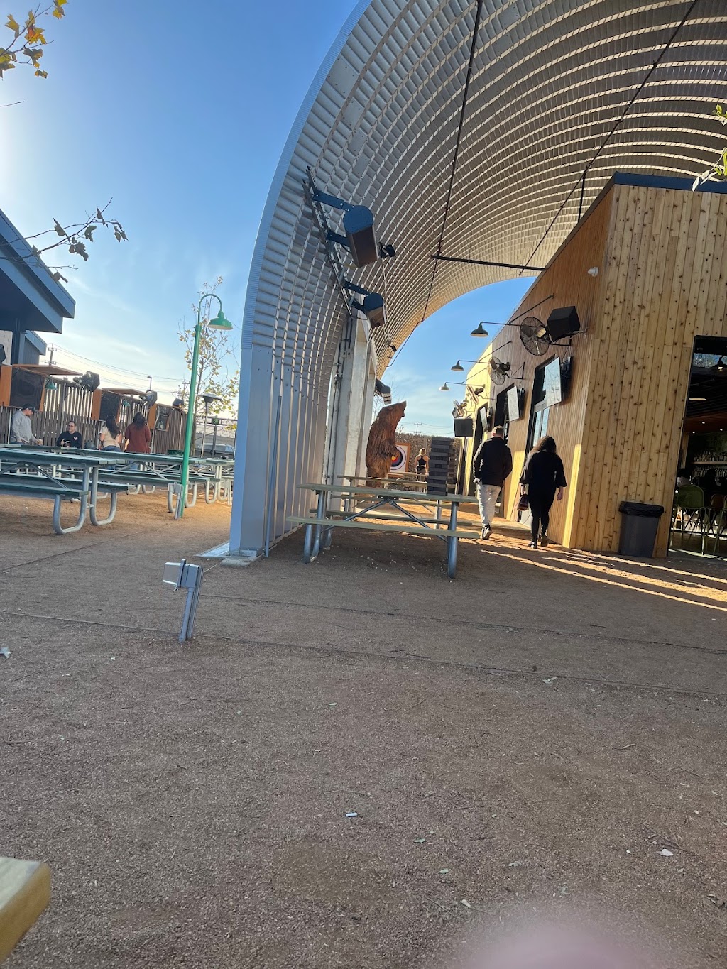 Camp 1604 | restaurant | 5534 N Loop 1604 W, San Antonio, TX 78249, USA | 2107561725 OR +1 210-756-1725