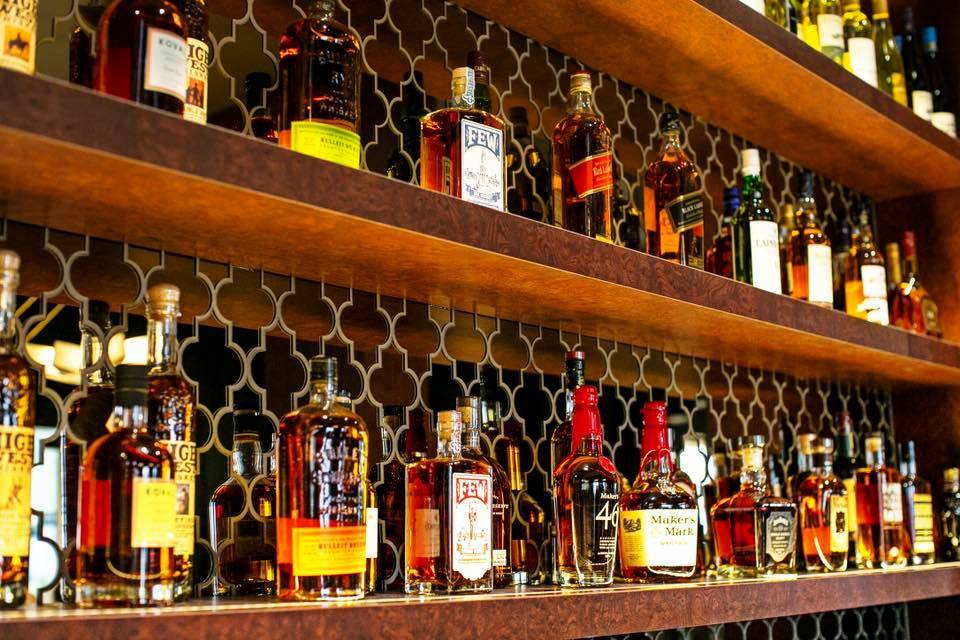 Johnnies Jazz Bar & Grille | restaurant | 1903 Victory Dr, Liberty, MO 64068, USA | 8167922675 OR +1 816-792-2675