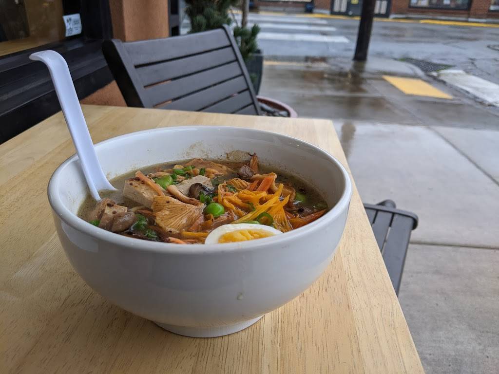 Fin+Fowl Kitchen | restaurant | 202 Jersey St, Silverton, OR 97381, USA | 5038744309 OR +1 503-874-4309